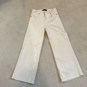 KUT from Kloth “Meg” jeans, size 2
Cream
High Rise;Wide Leg